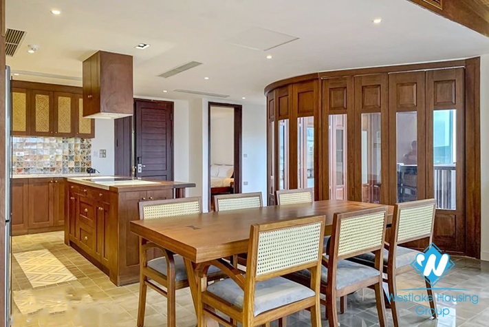 Spectacular lake-view 3 bedrooms apartment for rent in Dang Thai Mai area, Tay Ho